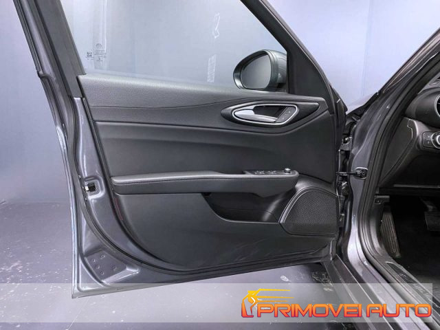 Alfa Romeo Giulia 2.2 Turbodiesel 150 CV - foto 3 di 4