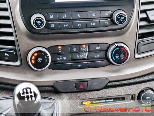 Ford Transit Custom 320 2.0 TDCi PL Combi Trend, del 2018, 44.500 km, in vendita a Castelnuovo Rangone (MO)