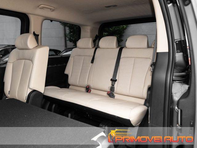 Hyundai STARIA 2.2 AT 9 posti - foto 2 di 4