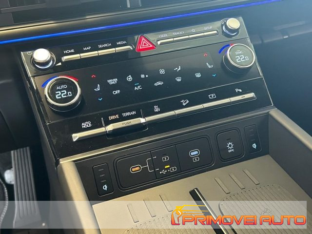 Hyundai SANTA FE 1.6 T-GDi HEV 4WD AT 7 posti XCLASS - foto 3 di 4