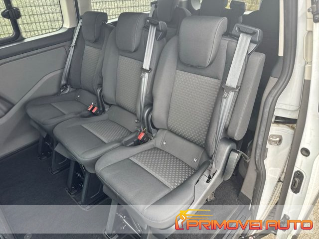Ford Tourneo Custom 320 2.0 TDCi 130CV PC Trend - foto 4 di 4