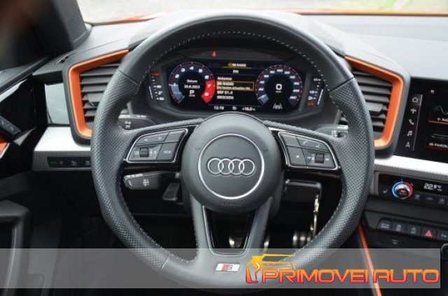 Audi A1 citycarver S line - foto 2 di 4