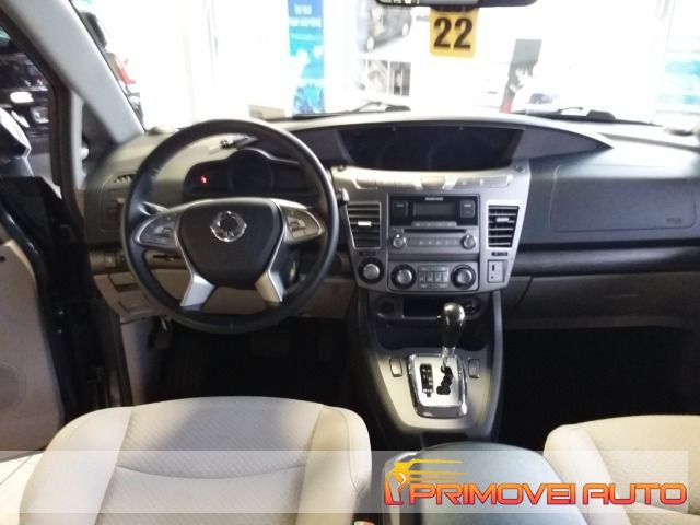SsangYong Rodius 2.2 Diesel 4WD A/T usato a CASTELNUOVO RANGONE