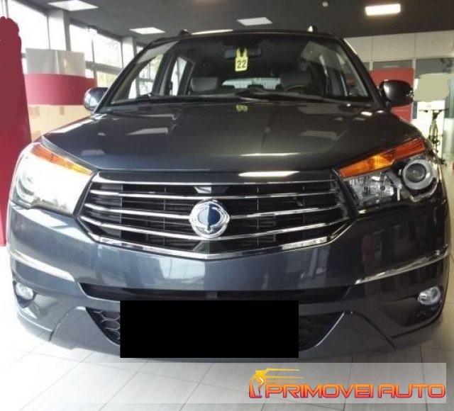 SsangYong Rodius 2.2 Diesel 4WD A/T, del 2017, 34.200 km, in vendita a Castelnuovo Rangone (MO)