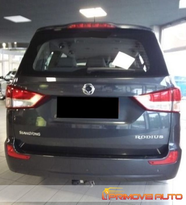 SsangYong Rodius 2.2 Diesel 4WD A/T, del 2017, 34.200 km, in vendita a Castelnuovo Rangone (MO)
