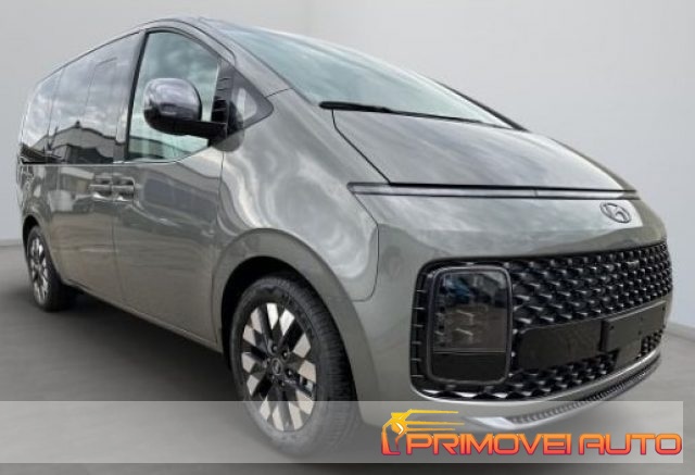 Hyundai STARIA 2.2 AT 2WD 7 posti km 0 a CASTELNUOVO RANGONE