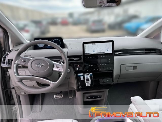 Hyundai STARIA 2.2 AT 2WD 7 posti km 0 a CASTELNUOVO RANGONE