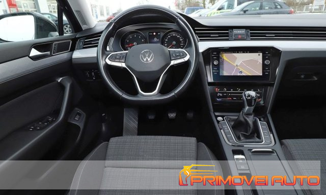 Volkswagen Passat Variant 1.5 TSI ACT Business usato a CASTELNUOVO RANGONE