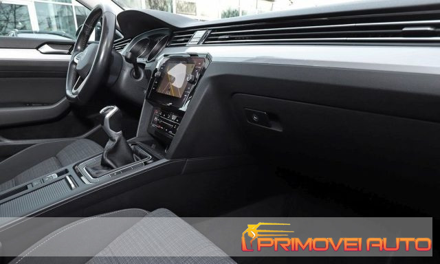 Volkswagen Passat Variant 1.5 TSI ACT Business - foto 3 di 4