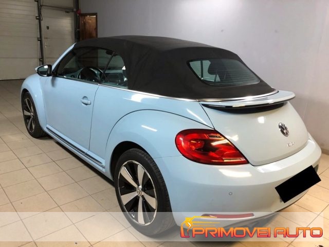 Volkswagen Maggiolino Cabrio 1.2 TSI Design - foto 3 di 4