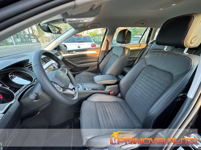 Volkswagen Passat Variant 1.5 TSI ACT DSG Elegance - foto 4 di 4