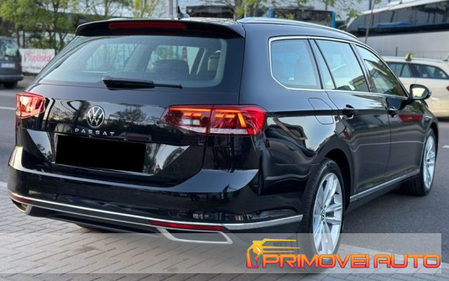 Volkswagen Passat Variant 1.5 TSI ACT DSG Elegance, del 2023, 500 km, in vendita a Castelnuovo Rangone (MO)