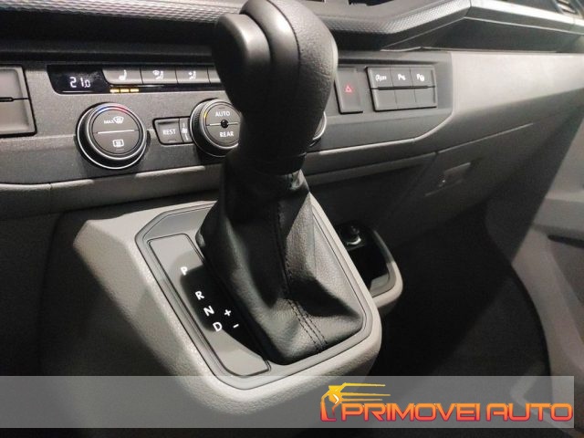 Volkswagen Caravelle 2.0 TDI 150CV DSG Comfortline usato a CASTELNUOVO RANGONE