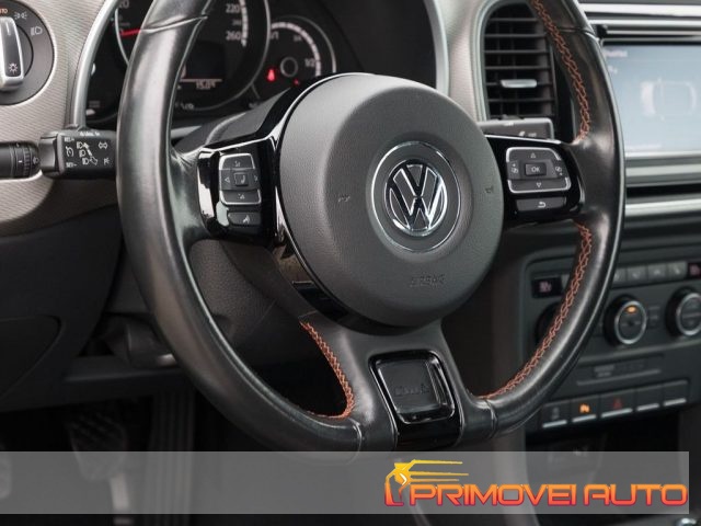 Volkswagen Maggiolino Cabrio 1.2 TSI Design BlueMotion Technology - foto 3 di 4