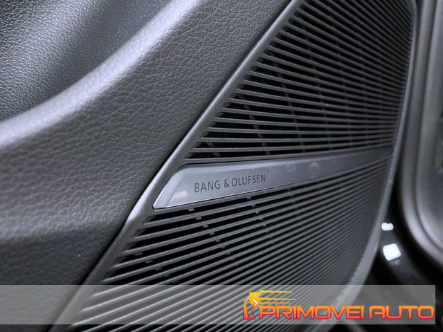 Audi Q8 SUV 50 TDI 286 CV quattro tiptronic S line edition, del 2024, 50 km, in vendita a Castelnuovo Rangone (MO)