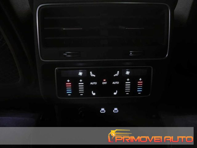 Audi Q8 SUV 50 TDI 286 CV quattro tiptronic S line edition, del 2024, 50 km, in vendita a Castelnuovo Rangone (MO)
