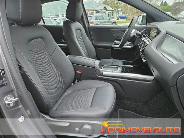Mercedes-Benz GLA 200 Automatic Progressive nuovo a CASTELNUOVO RANGONE
