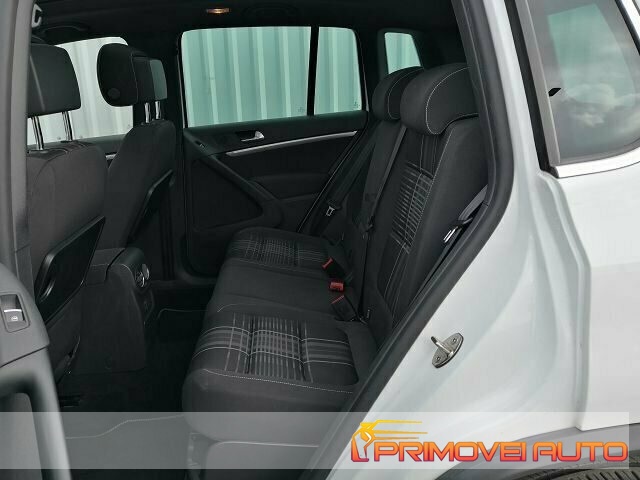 Volkswagen Tiguan 2.0 TDI 150CV 4MOTION DSG R-Line - foto 4 di 4