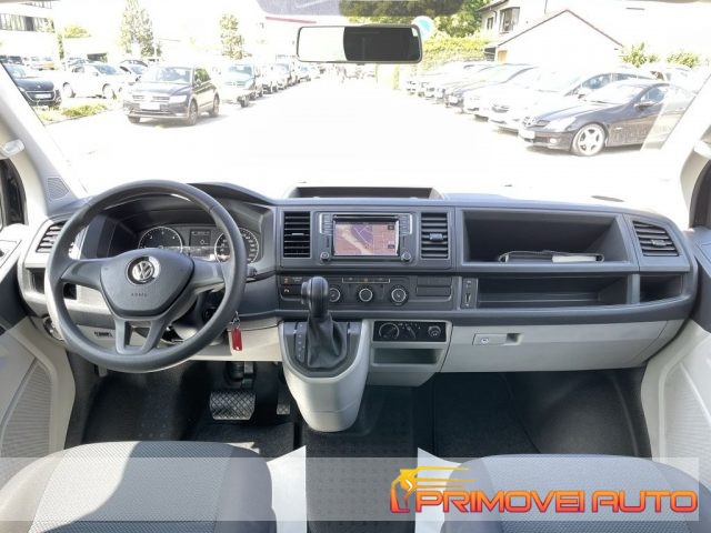 Volkswagen Transporter 2.0 TDI 150CV DSG Kombi usato a CASTELNUOVO RANGONE