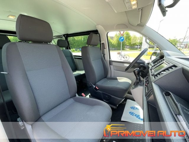 Volkswagen Transporter 2.0 TDI 150CV DSG Kombi - foto 4 di 4