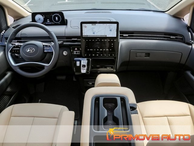 Hyundai STARIA 2.2 AT 2WD 9 posti Wagon Prime km 0 a CASTELNUOVO RANGONE