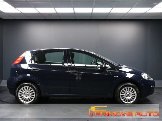 Fiat Punto 1.2 8V 5 porte Street - foto 3 di 4