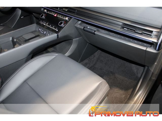Hyundai SANTA FE 1.6 T-GDi HEV 4WD AT 7 posti XCLASS - foto 2 di 4
