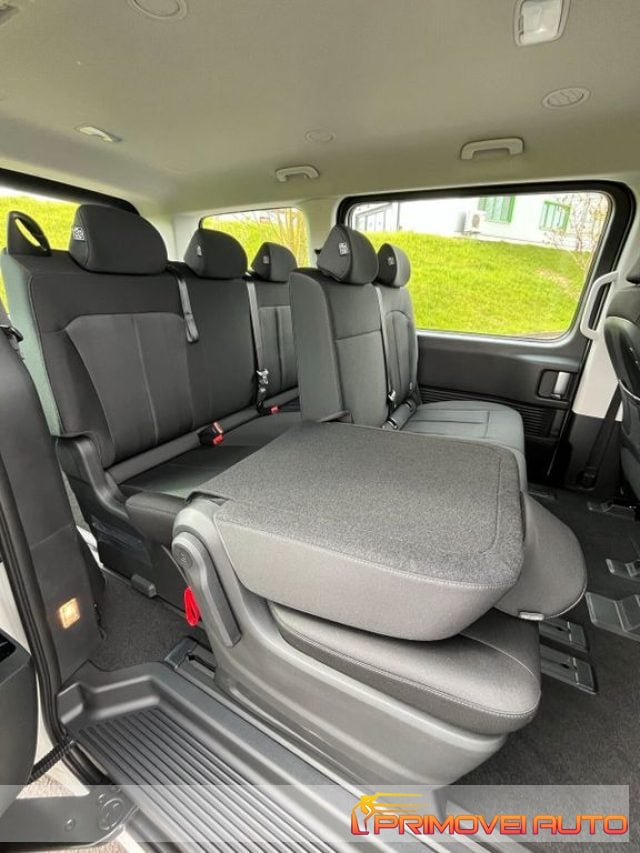 Hyundai STARIA 2.2 AT 4WD TREND - foto 3 di 4