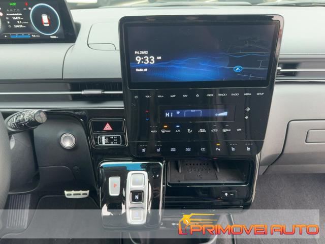 Hyundai STARIA 2.2 AT 2WD 7 posti Luxury - foto 3 di 4