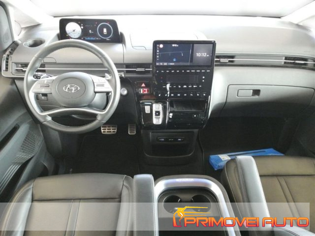 Hyundai STARIA 2.2 AT AWD 7 posti Signature usato a CASTELNUOVO RANGONE