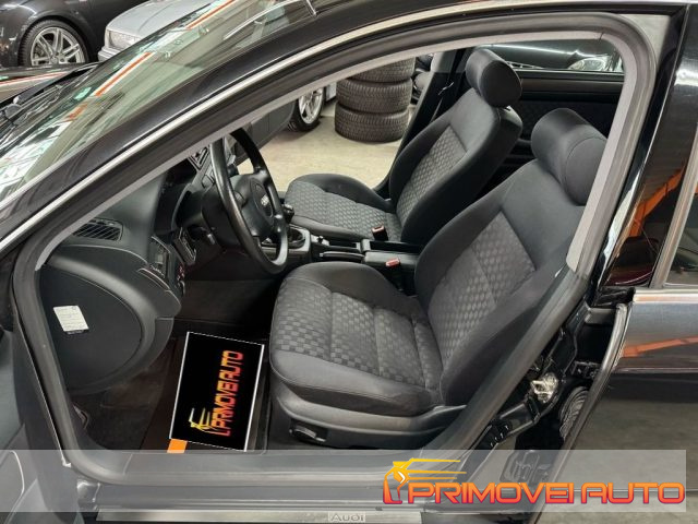 Audi A6 2.4 V6 - foto 3 di 4