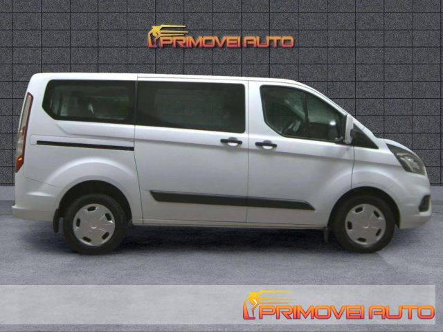 Ford Transit 320 2.0TDCi EcoBlue 130CV PM-TM Combi Trend, del 2023, 22.300 km, in vendita a Castelnuovo Rangone (MO)
