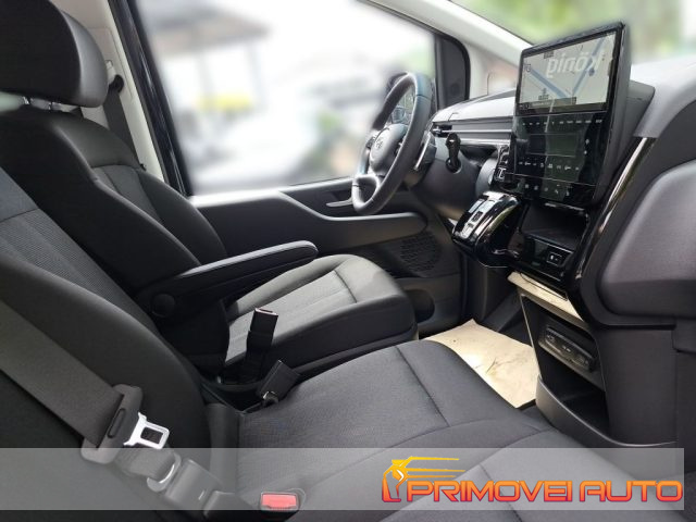 Hyundai STARIA 2.2 AT CRDi - foto 3 di 4