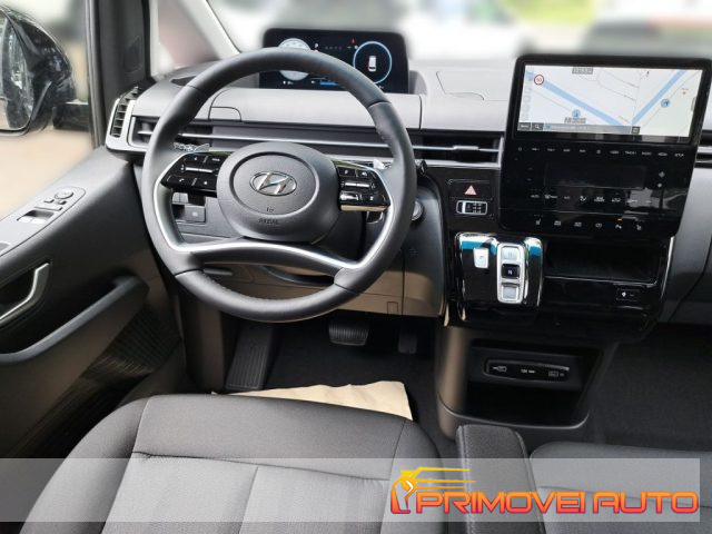 Hyundai STARIA 2.2 AT CRDi - foto 2 di 4
