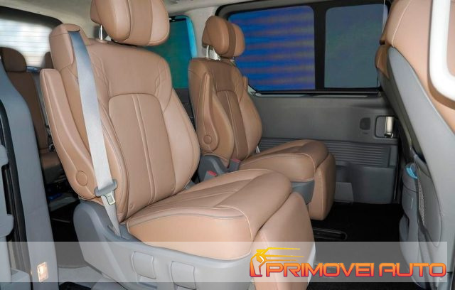 Hyundai STARIA 2.2 AT Signature 4WD DAB - foto 3 di 4