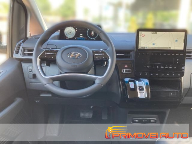 Hyundai STARIA 2.2 AT 9 POSTI km 0 a CASTELNUOVO RANGONE