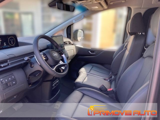 Hyundai STARIA 2.2 AT 9 POSTI - foto 2 di 4