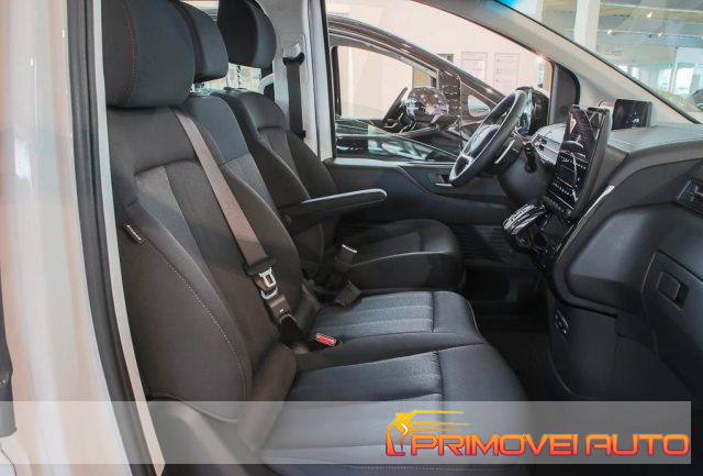 Hyundai STARIA 2.2 AT TREND - foto 3 di 4