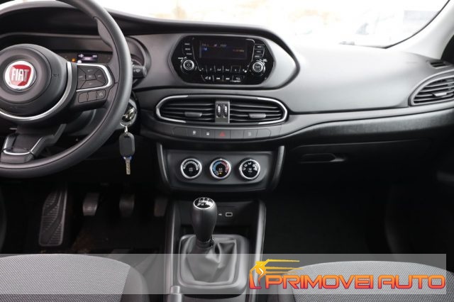 Fiat Tipo 1.0 5 porte - foto 2 di 4