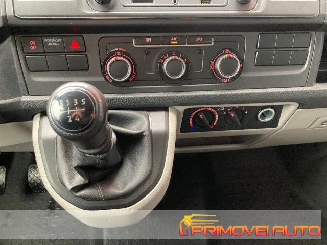 Volkswagen Transporter 2.0 TDI 102CV Kombi - foto 3 di 4