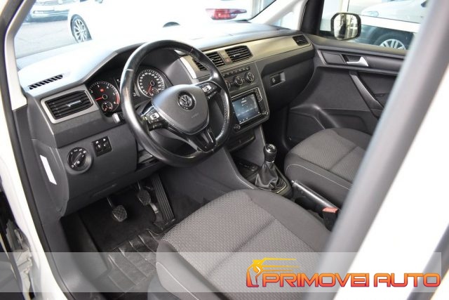 Volkswagen Caddy 2.0 TDI 102 CV Trendline Maxi - foto 2 di 4