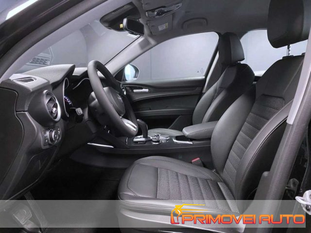 Alfa Romeo Stelvio 2.0 Turbo 200 CV AT8 Q4 Business - foto 2 di 4