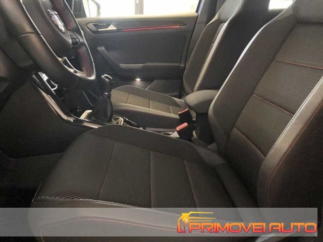 Volkswagen T-Roc 1.5 TSI OPF Sport - foto 2 di 4