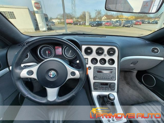 Alfa Romeo Spider 2.2 JTS Exclusive usato a CASTELNUOVO RANGONE