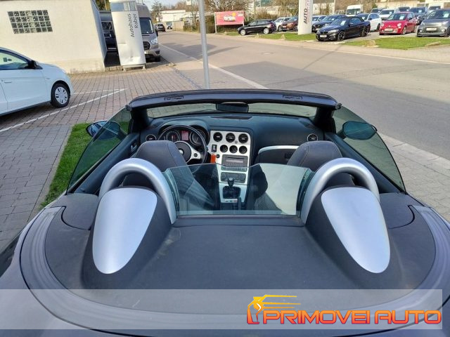 Alfa Romeo Spider 2.2 JTS Exclusive - foto 2 di 4