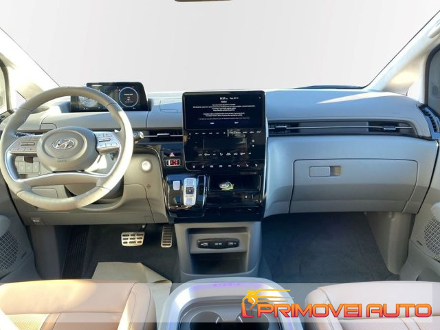 Hyundai STARIA 2.2 AT 2WD 7 posti nuovo a CASTELNUOVO RANGONE