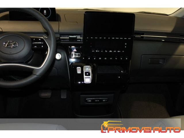 Hyundai STARIA 2.2 AT 2WD 9 posti Prime - foto 2 di 4