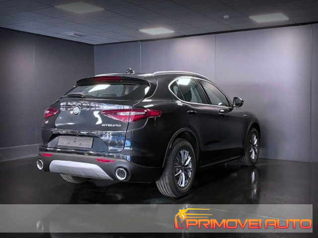 Alfa Romeo Stelvio 2.0 Turbo 200 CV AT8 Q4 Executive, del 2021, 10 km, in vendita a Castelnuovo Rangone (MO)