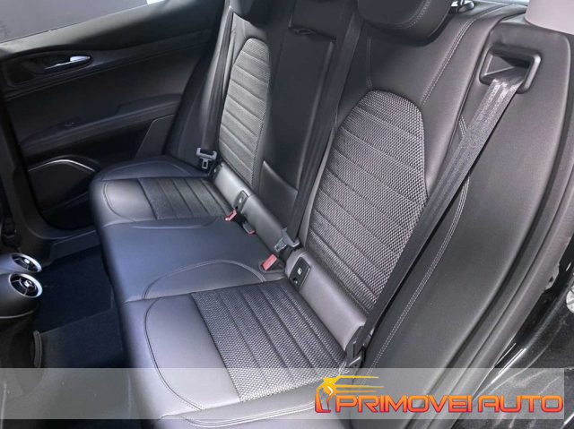 Alfa Romeo Stelvio 2.0 Turbo 200 CV AT8 Q4 Executive - foto 4 di 4