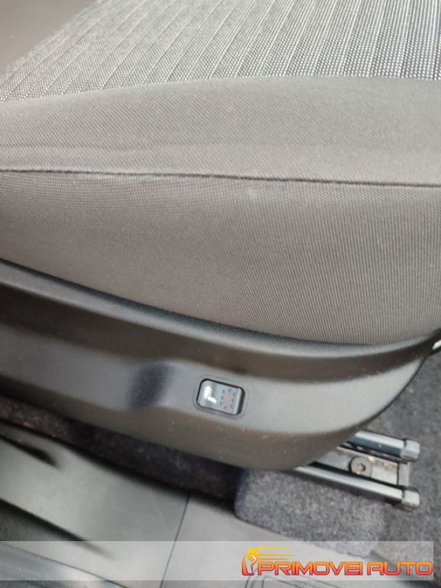 Fiat Doblo Doblò 1.4 T-Jet 16V Lounge, del 2017, 75.200 km, in vendita a Castelnuovo Rangone (MO)